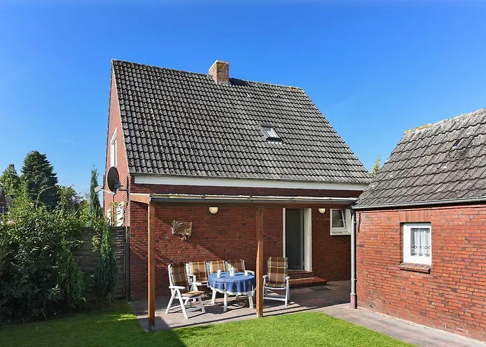 Maiti Nyaraló Esens